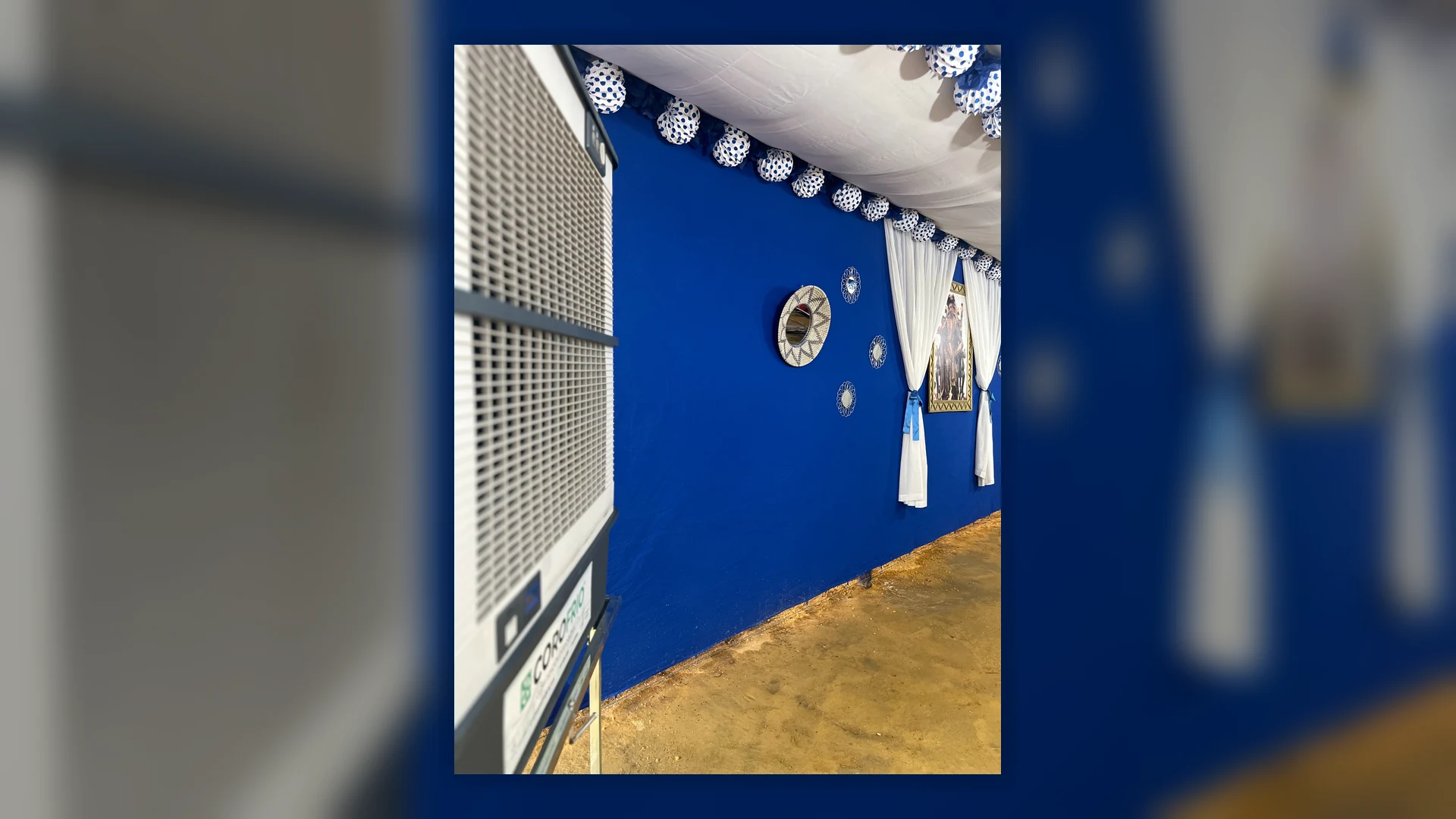 Alquiler de climatizador Modelo M COROFRIO en caseta de feria azul